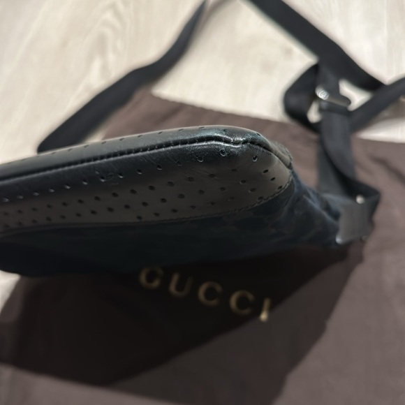 Gucci Monogram Canvas and Leather Messenger Crossbody Bag - Picture 4 of 11